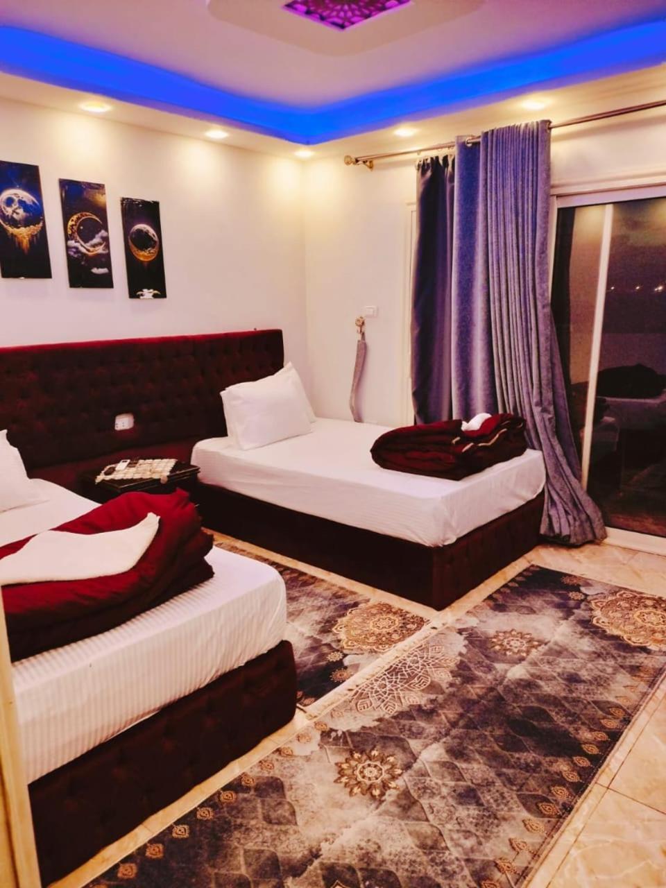 Pyramids Stone View Hotel Cairo