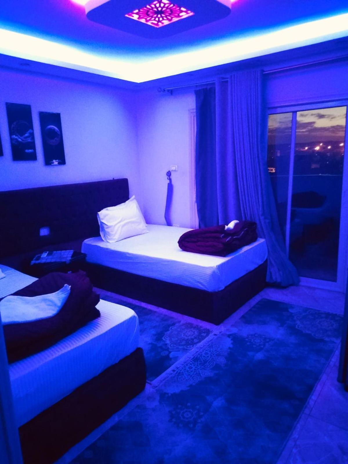 Pyramids Stone View Hotel 3*