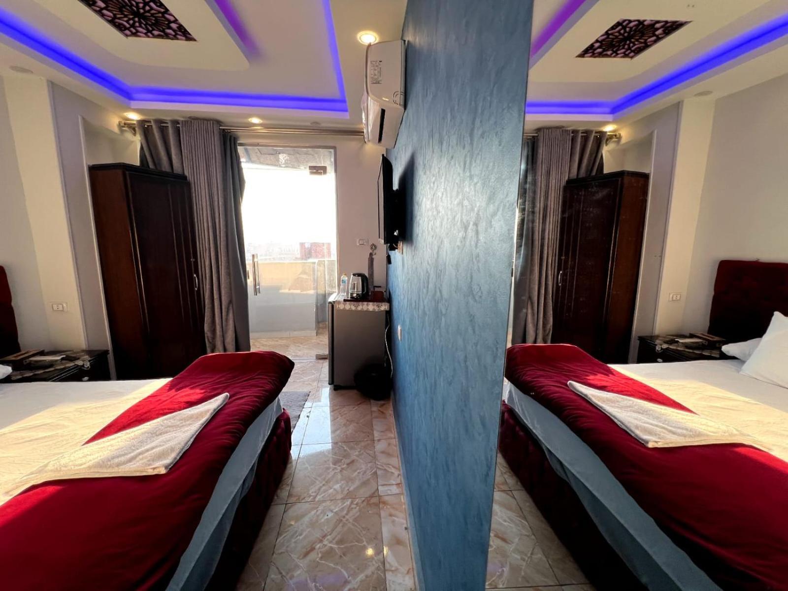 Pyramids Stone View Hotel